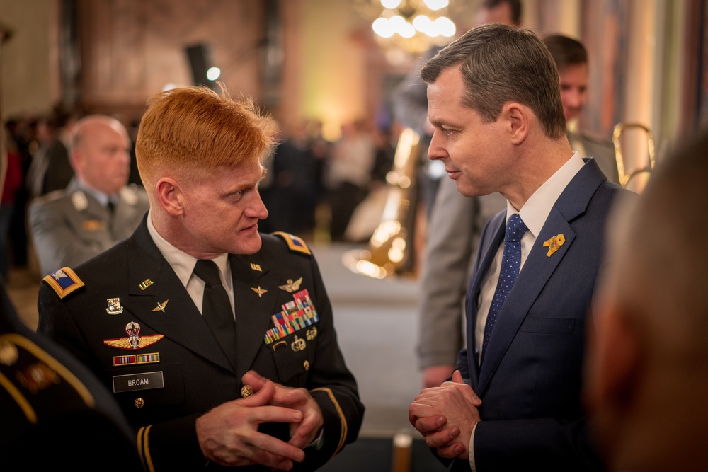 12th CAB soldiers attend Bavaria Soldier Reception in Munich
