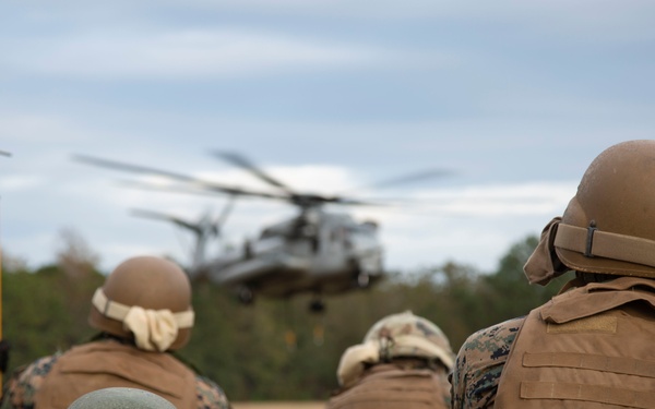 Basic Landing Support Specialist Course students conduct Helicopter support training