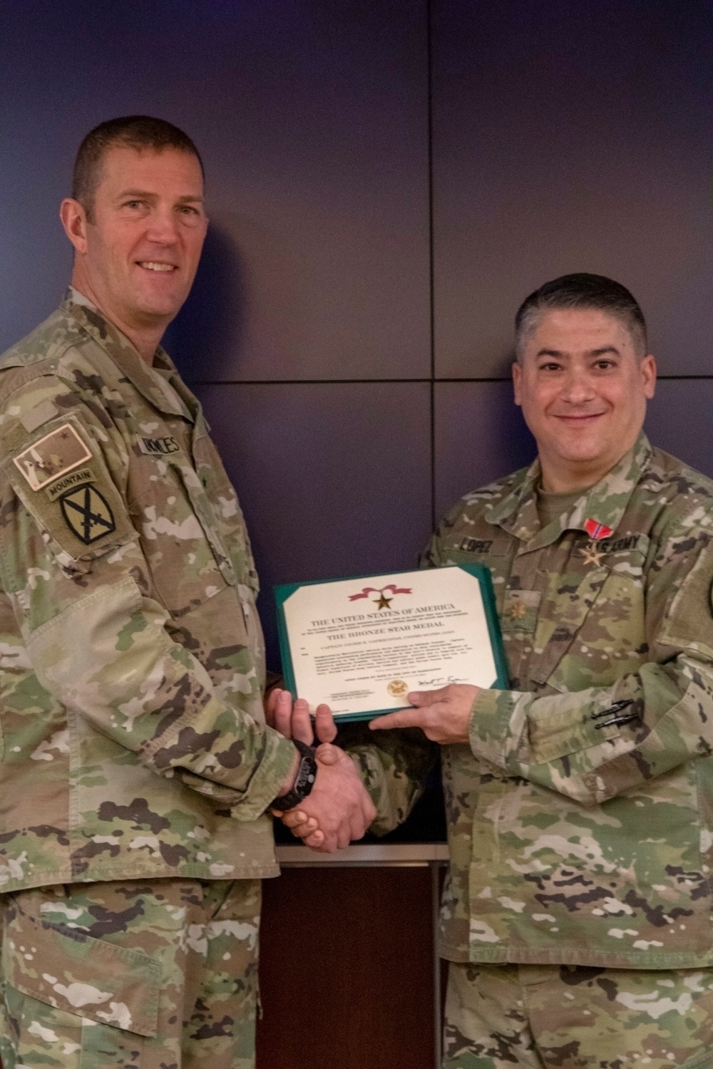 Alaska National Guard Soldier receives Bronze Star