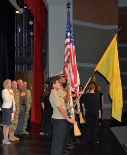 New Mexico school receives STEM grant that supports military families [Image 2 of 3]