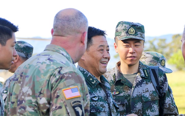 Chinese visits 25th ID