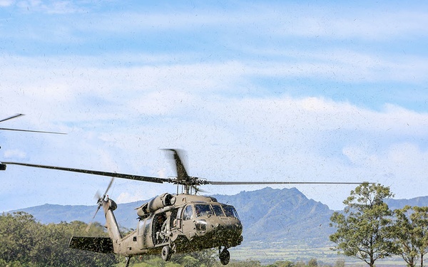 Chinese visits 25th ID