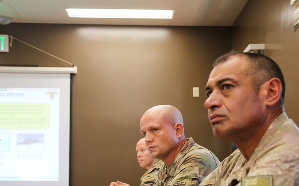 Chinese visits 25th ID