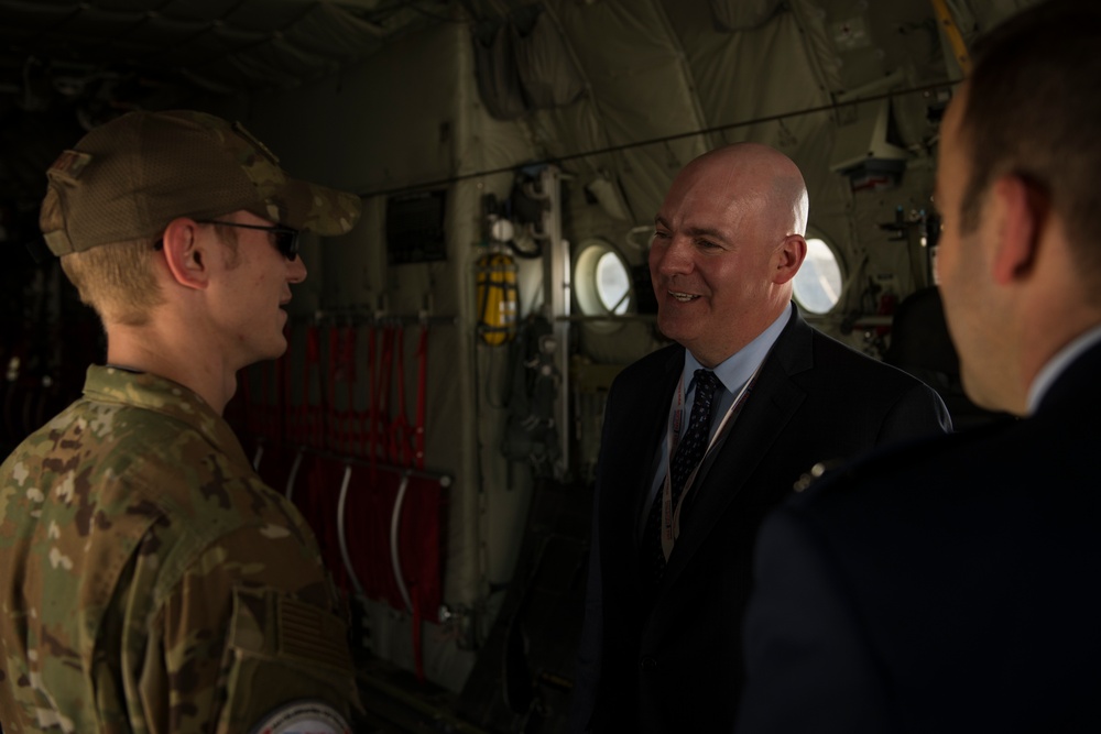 Assistant Secretary of State for Political-Military Affairs visits Dubai Airshow