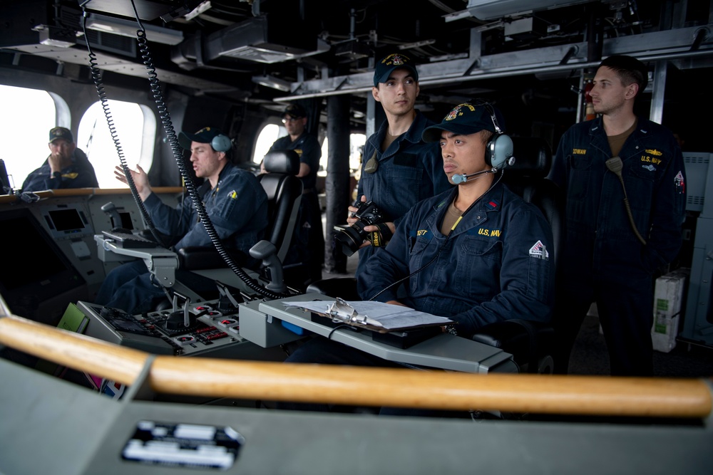 Gabrielle Giffords Bridge Watchstanders