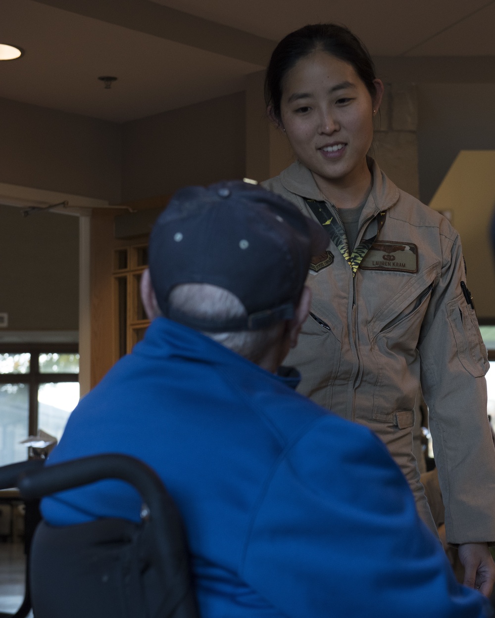 B-2 pilots visit Warrensburg veterans home, honor heritage