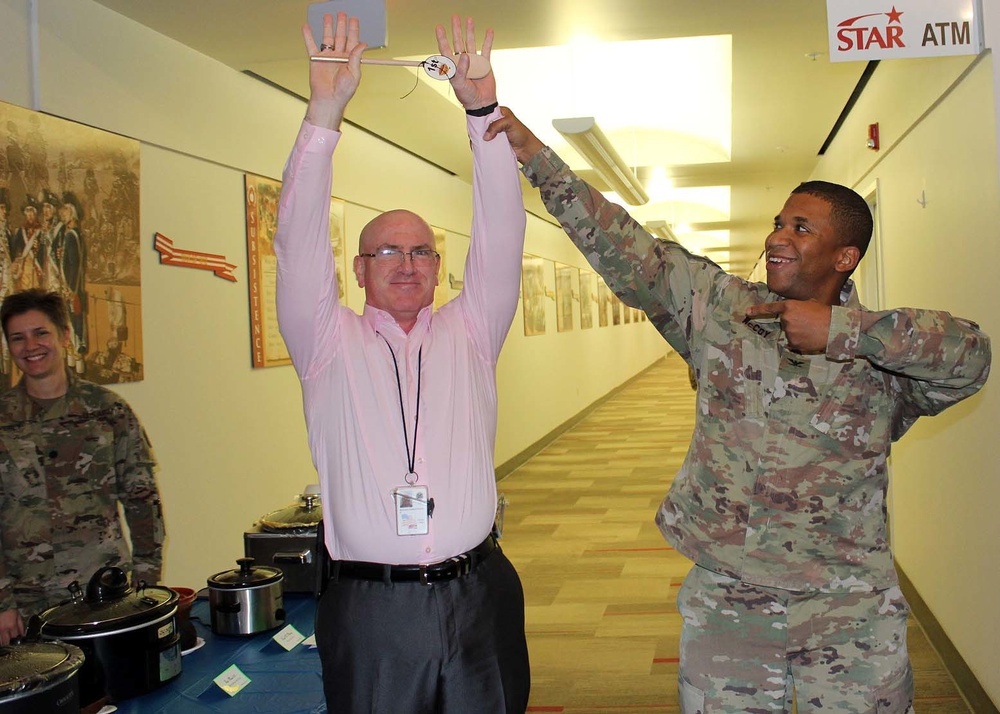 DLA Troop Support Chili Chefs Battle It Out For Bragging Rights