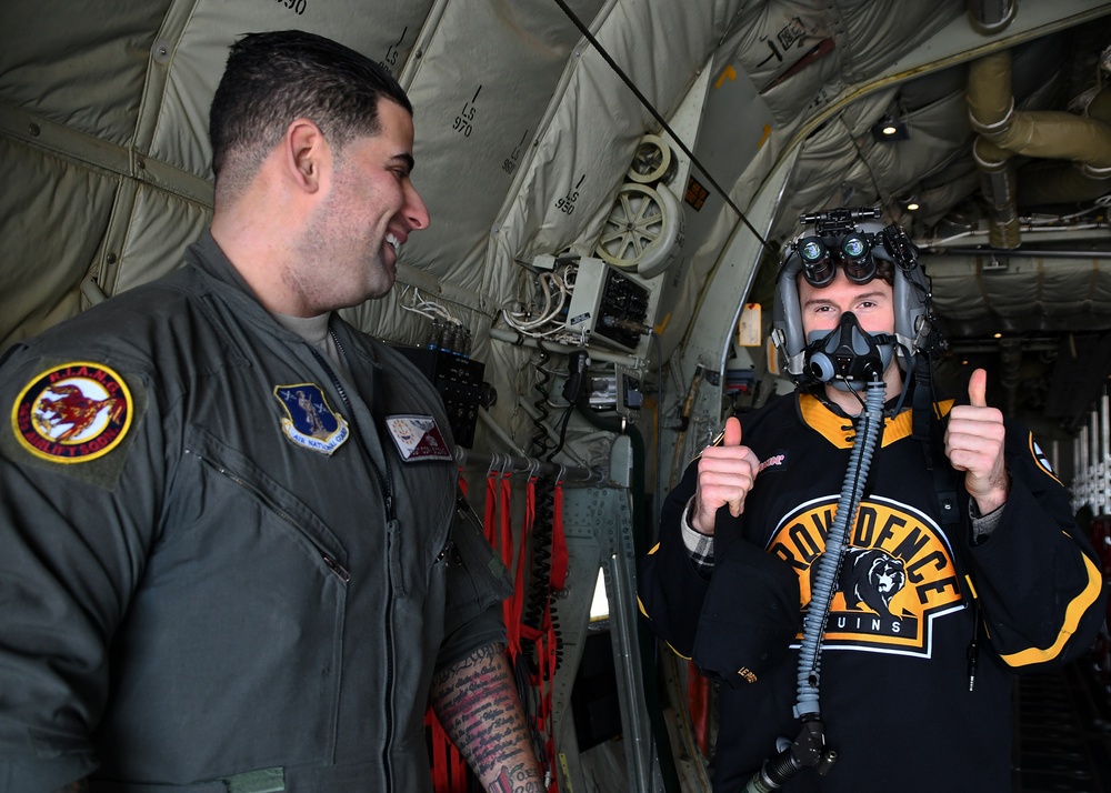 Providence Bruins Players Visit 143d Airlift Wing Ahead of Veterans Day