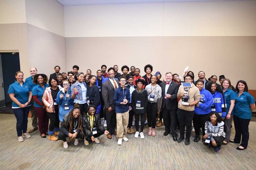 Local students invited to STEM Day at the 2019 CBD S&amp;T Conference, Nov. 20, 2019