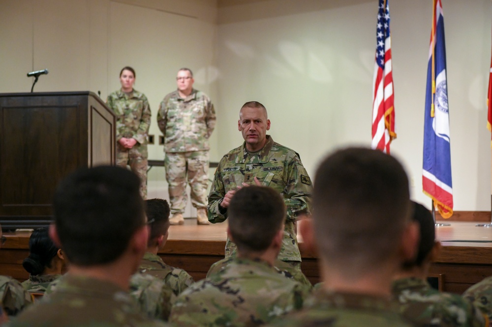 DVIDS - Images - WY Recruit Sustainment Program inducts new Soldiers ...