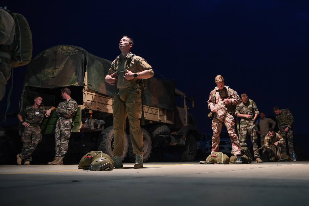 U.S. Service Members Earn Their French Jump Wings in Africa