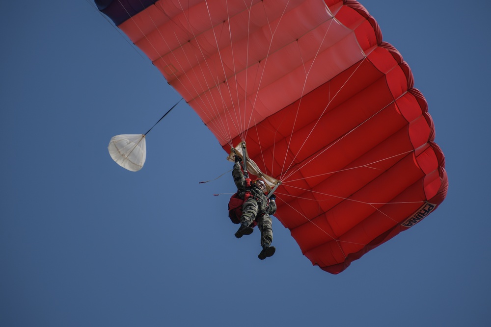 U.S. Service Members Earn Their French Jump Wings in Africa