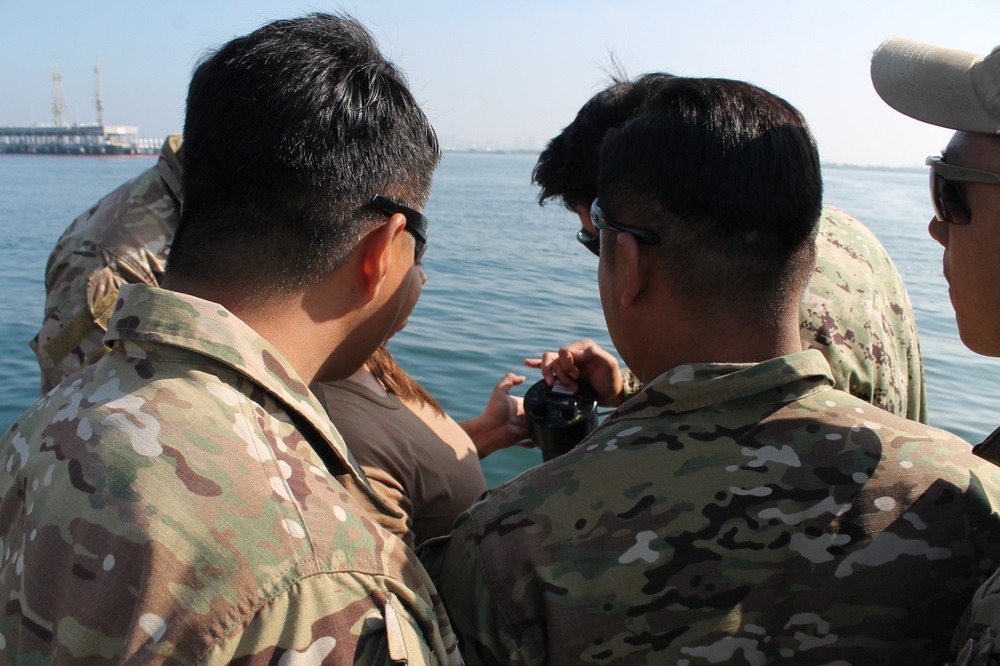 EOD Mobile Unit One Conducts Expeditionary Mine Countermeasures Training with the Republic of Korea’s Navy Special Warfare Flotilla