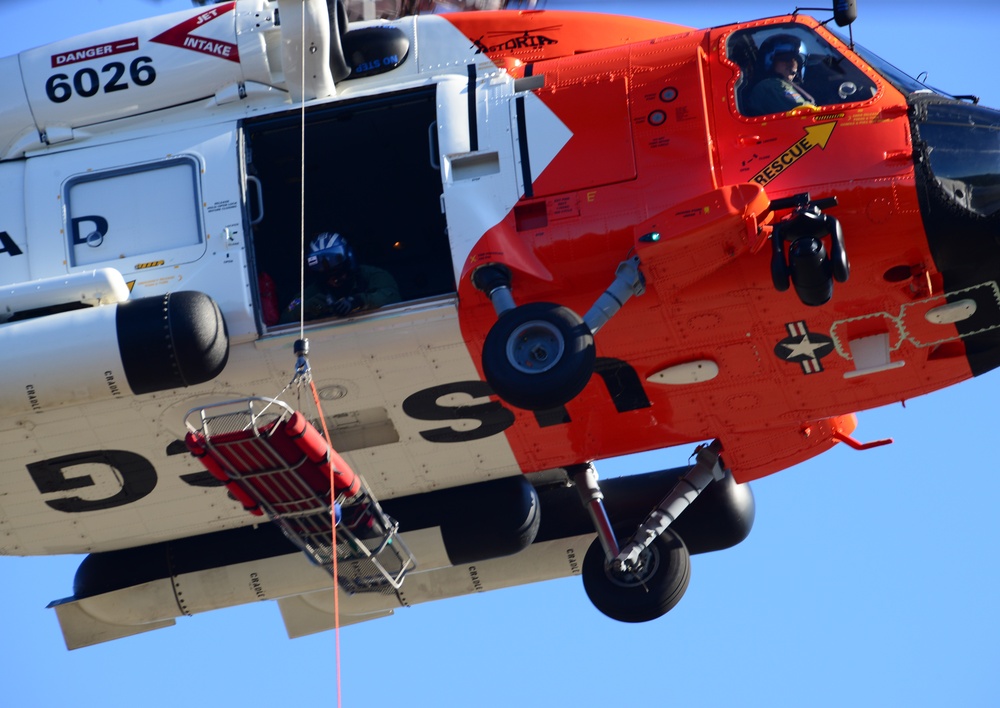 Coast Guard aircrew trains with Clatskanie Fire and Rescue