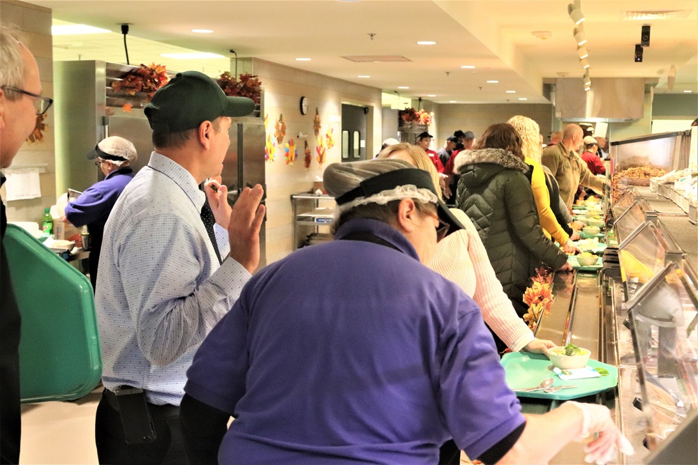Fort McCoy holds annual Thanksgiving meal