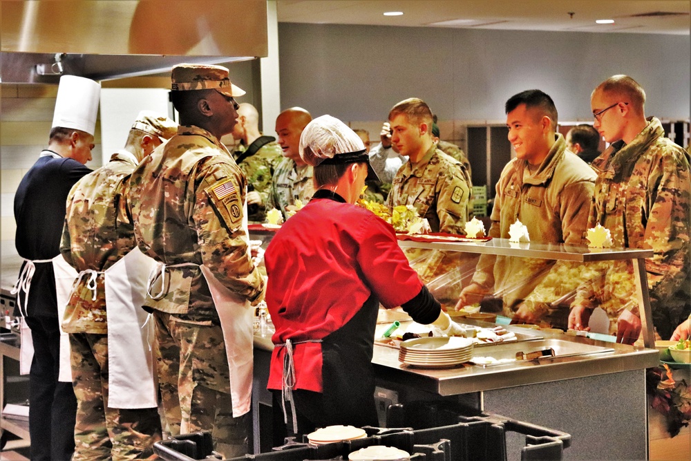 Fort McCoy holds annual Thanksgiving meal