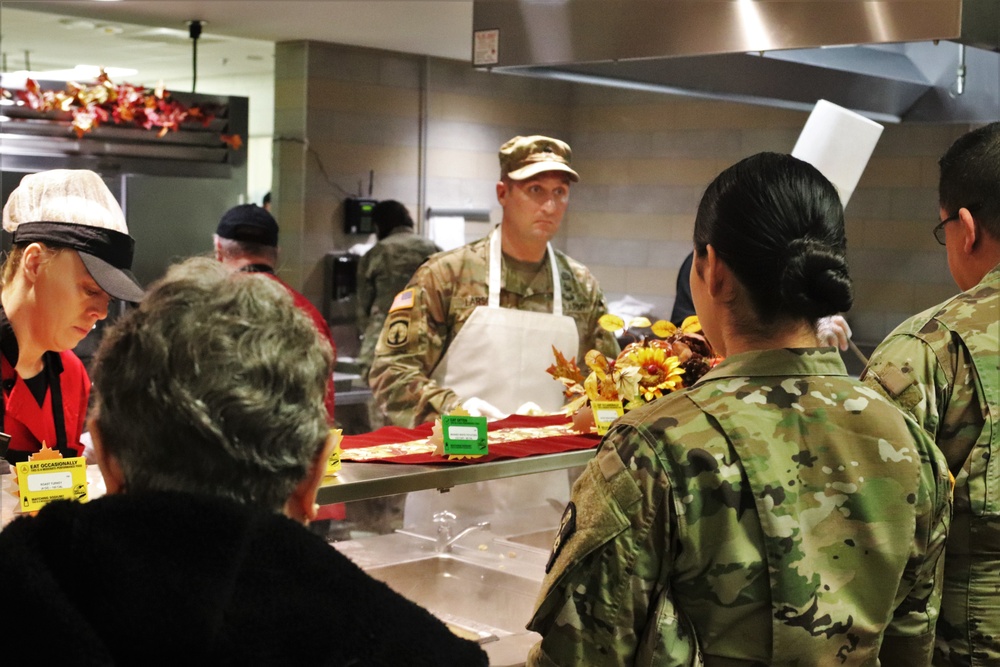 Fort McCoy holds annual Thanksgiving meal