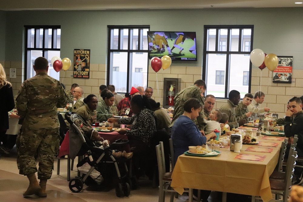 Fort McCoy holds annual Thanksgiving meal