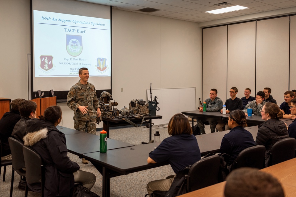 ROTC cadets experience Illinois Air National Guard in Peoria