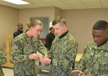 Center for Surface Combat Systems Names Junior Instructor of the Year