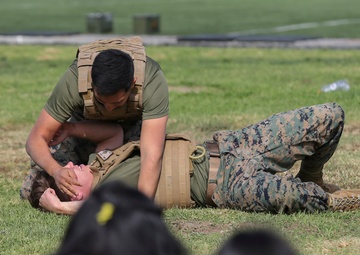 Camp Pendleton Marines mentor Lincoln Middle School students