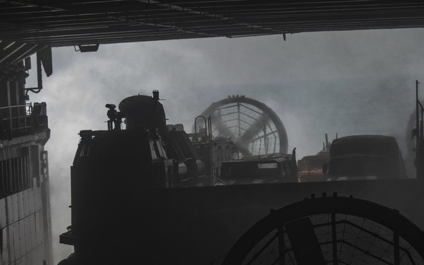 Tiger TRIUMPH: U.S. Marines and Sailors begin Sea Phase