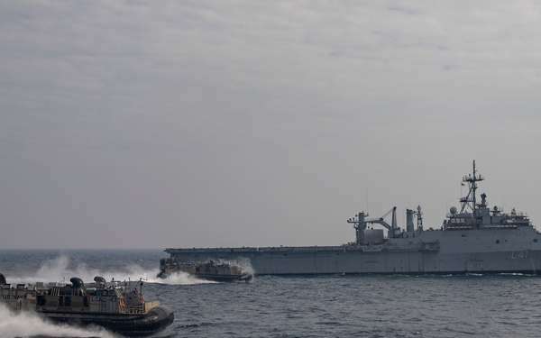 Tiger TRIUMPH: U.S. Marines and Sailors begin Sea Phase
