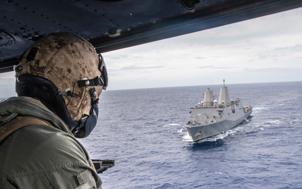 Evil Eyes perform air show for 11th MEU, Boxer ARG