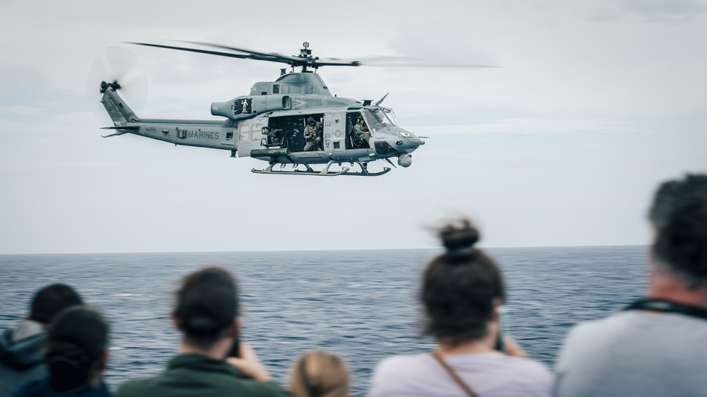 Evil Eyes perform air show for 11th MEU, Boxer ARG