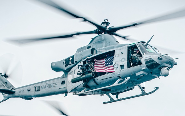 Evil Eyes perform air show for 11th MEU, Boxer ARG