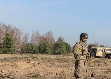 3rd Battalion, 16th Field Artillery Regiment conducts live fire exercise
