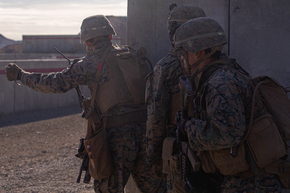 1st Marine Division tackles Range 230