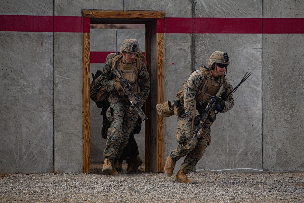 1st Marine Division tackles Range 230