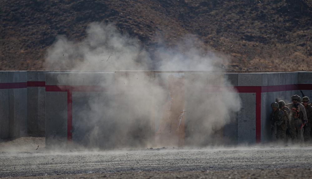 1st Marine Division tackles Range 230