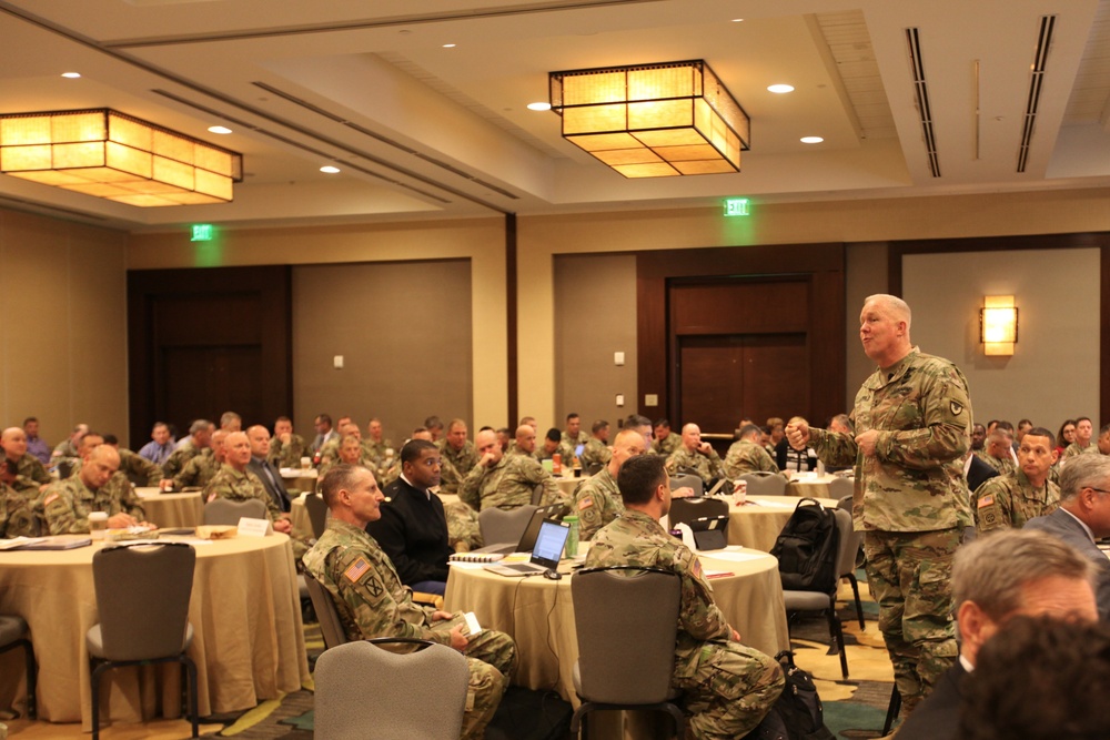 IMCOM command teams discuss housing, installation management best practices