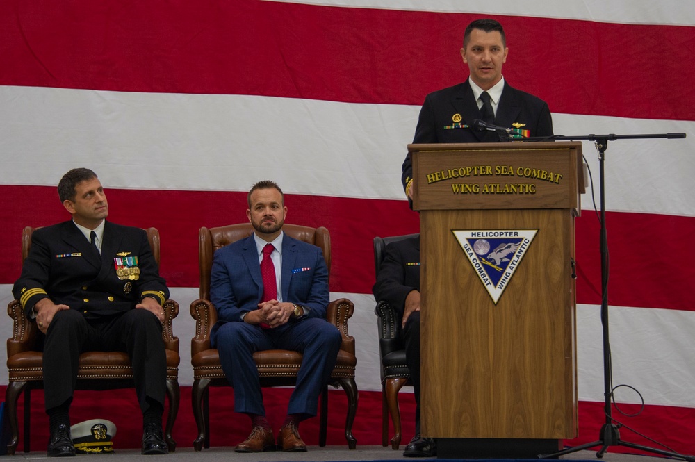 HSC-22 Holds Change of Command Ceremony