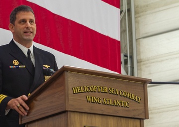HSC-22 Holds Change of Command Ceremony