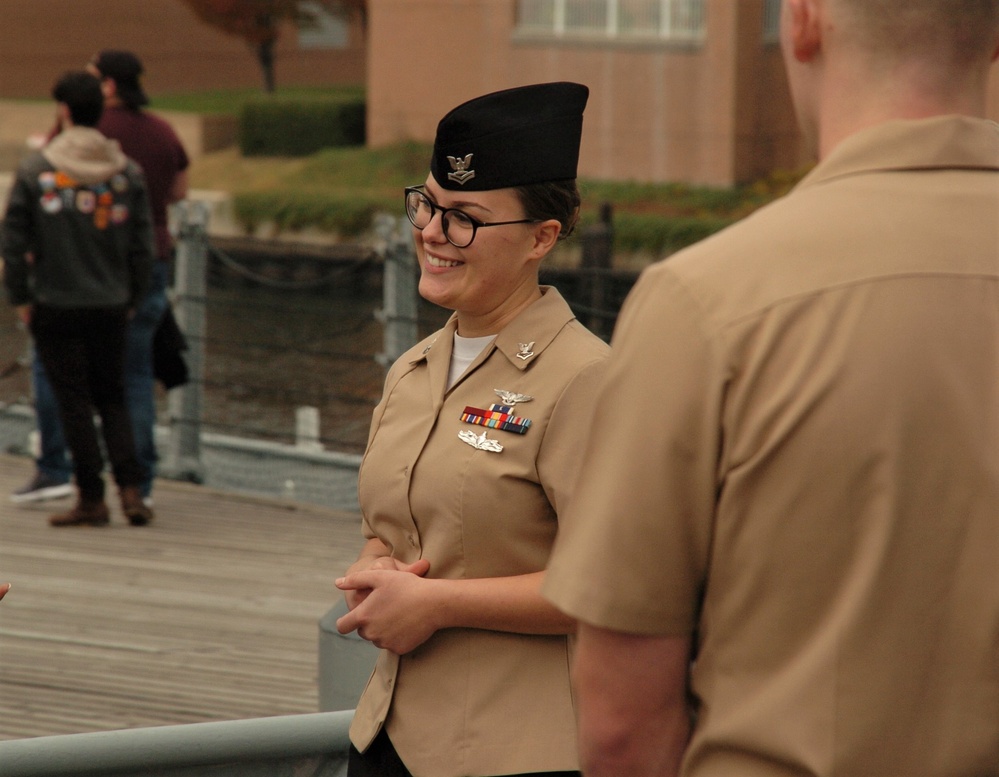 Naval Museum hosts a re-enlistment ceremony