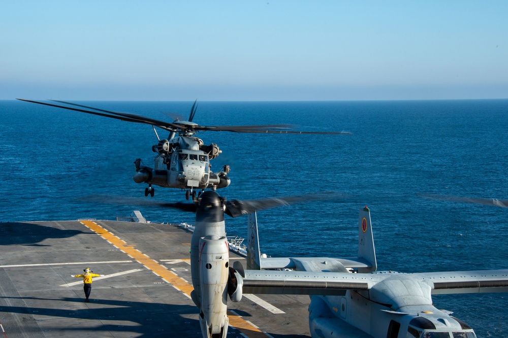 Makin Island Underway