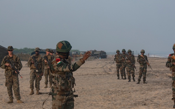 Tiger TRIUMPH: India-U.S. practice HADR