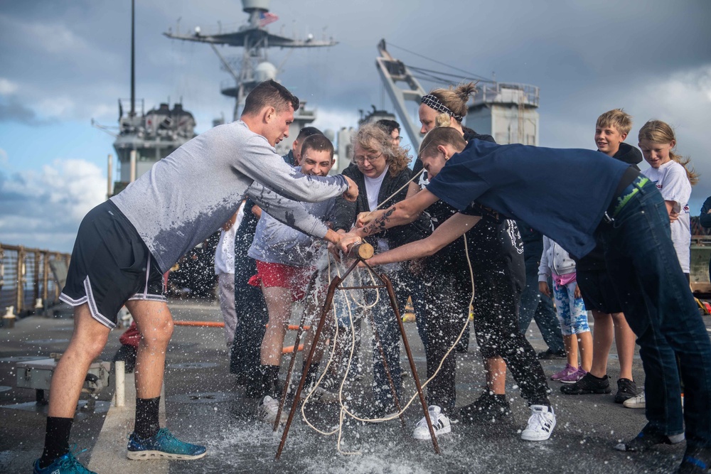 USS Harpers Ferry Conducts DC Olympics for Tigers