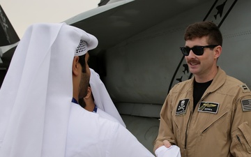 U.S. Navy showcases aircraft capabilities during 2019 Dubai Airshow