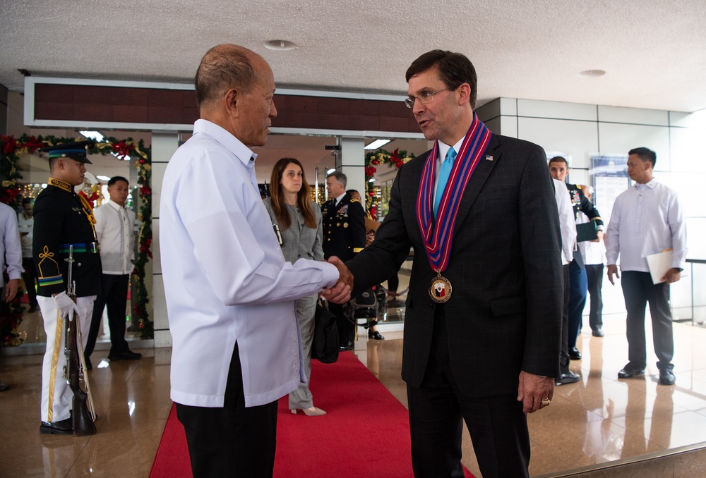 SecDef Esper Meets Philippine Defense Secretary Delfin Lorenzana