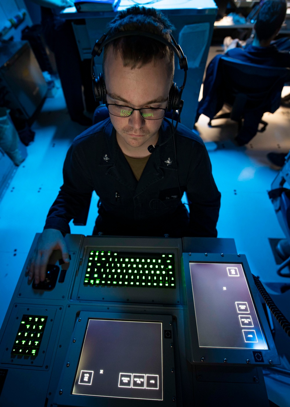 USS Normandy Conducts Undersea Warfare Drill