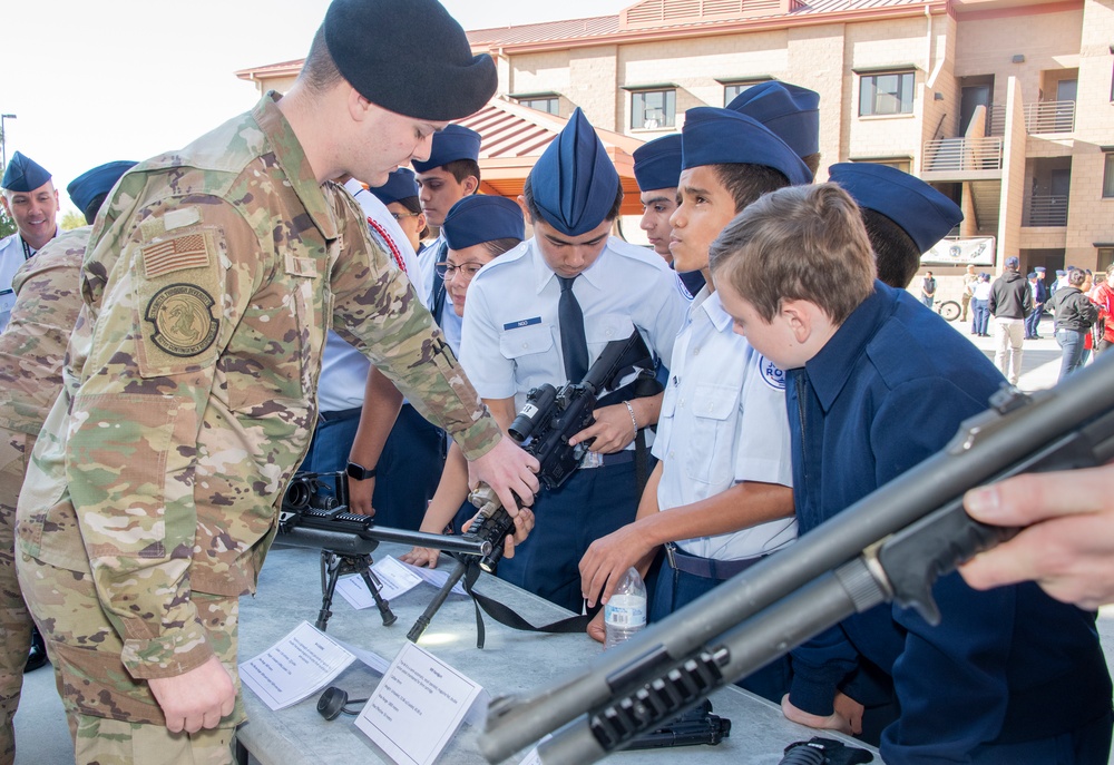 JROTC Base Tour
