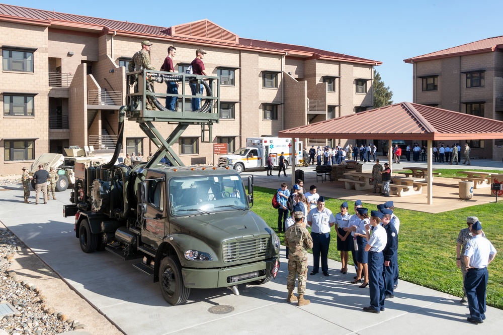 JROTC Base Tour
