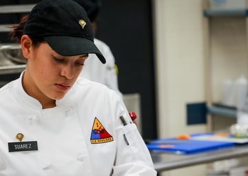 Fort Bliss Culinary Team slices and dices during training