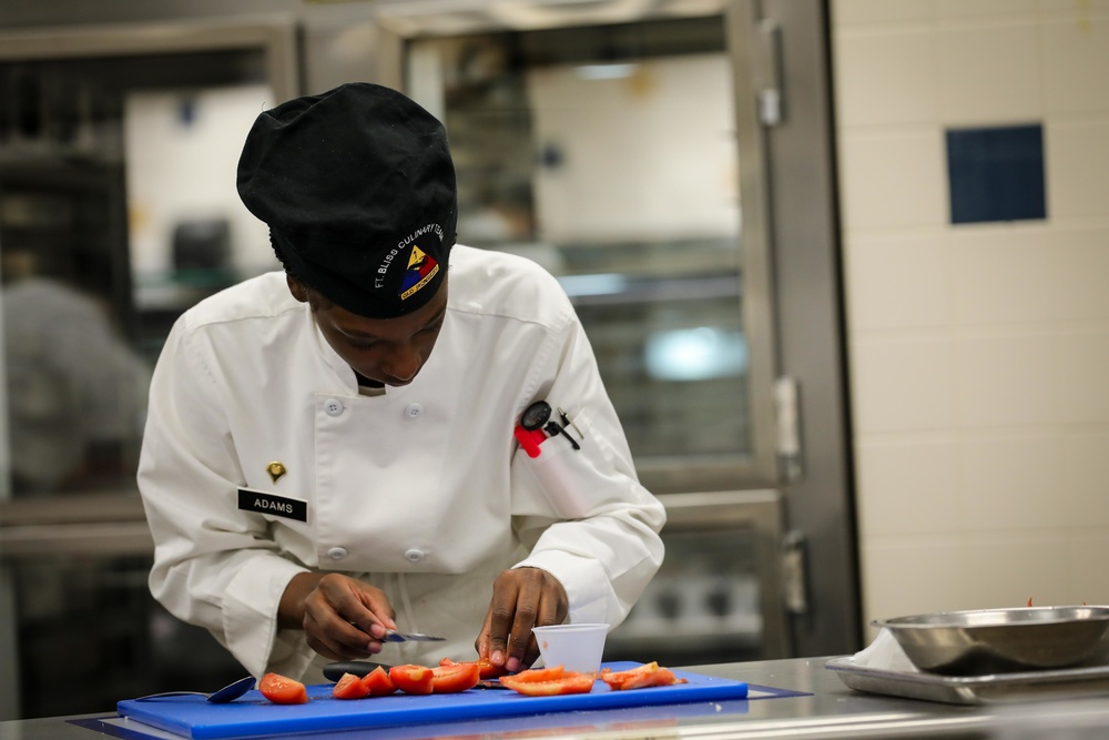 Fort Bliss Culinary Team slices and dices during training