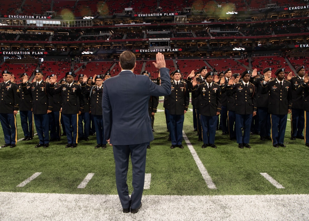 DVIDS Images Soldiers Reenlist at Salute to Service NFL Game [Image
