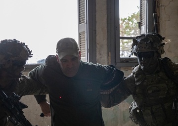 US and Greece demonstrate movement superiority through joint exercise